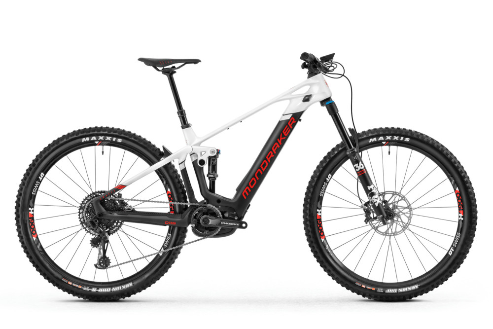 Nous avons re&ccedil;u une nouvelle bombe ! Le Mondraker Crafty Carbon R !